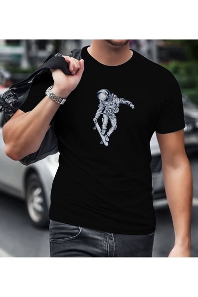 Bk Gift Skateboarder Astronaut Design Black T-Shirt-1