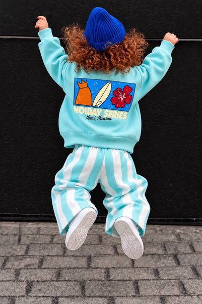 YİGİT BUTİK Unisex Çocuk Baskılı Sweatshirt ve Çizgili Bol Paça Takım 2-8 Yaş