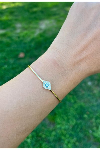 nunu takı Delicate Gold Cuff with Eye Charm