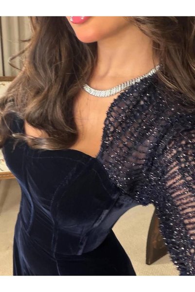 Al-Hanouf Fashion فستان مخمل كحلي