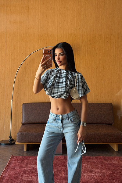 Eyyo Bebe Mavisi Bahu Crop Bluz