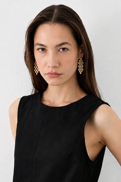 Gusto Knitted Look Dangle Earrings - Gold