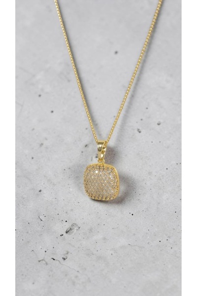 Her Odto Cushion Bombeli Kare Pavé Taşlı Kolye - Altın Kaplama (Glow Seri)