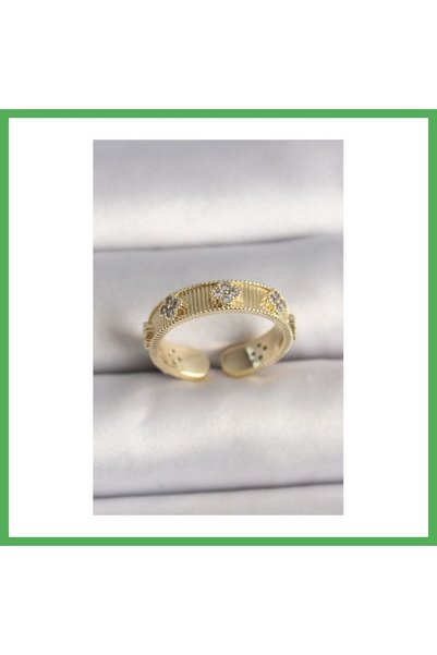 Nur store Çanta Adjustable Ring with a Four-Leaf Clover Design, Gold-Tone Bra...