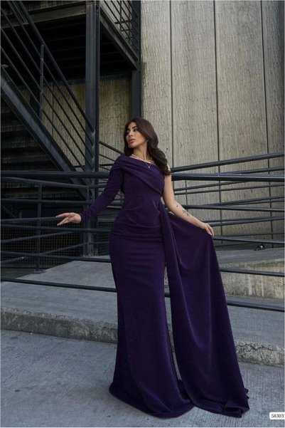 BŞK VİRGO Crepe Fabric Shoulder Evening Dress Single Tail Dress · Color: Emer...