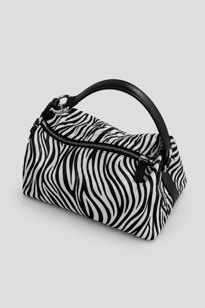Çantacımstore Kadın Mevora Zebra Desenli Deri Görünümlü Çanta