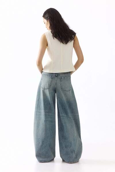 H&M Barrel High Waist Jeans
