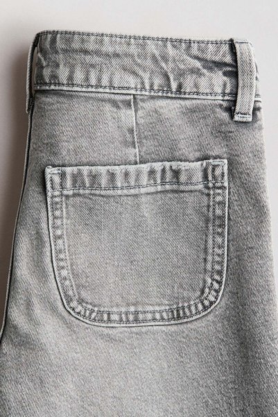 H&M Relaxed Fit Wide Leg Ankle Jeans
