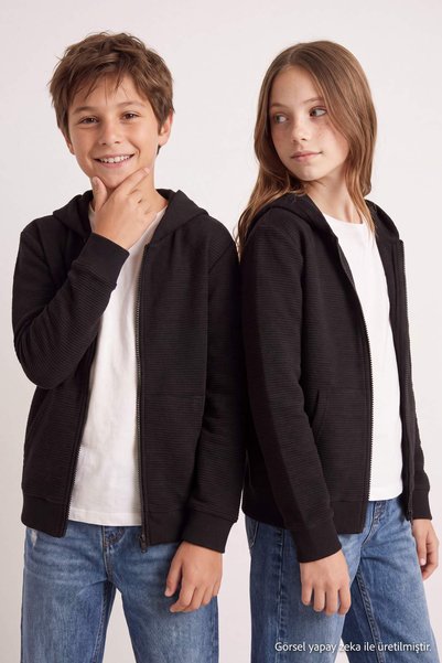TRENDYOLKIDS Schwarzes, einfarbiges, gestricktes Sweatshirt mit Kapuze und Re...