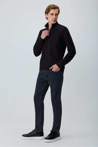 Morven Men's Black Zippered Bato Collar Dynamic Fit Sweatshirt