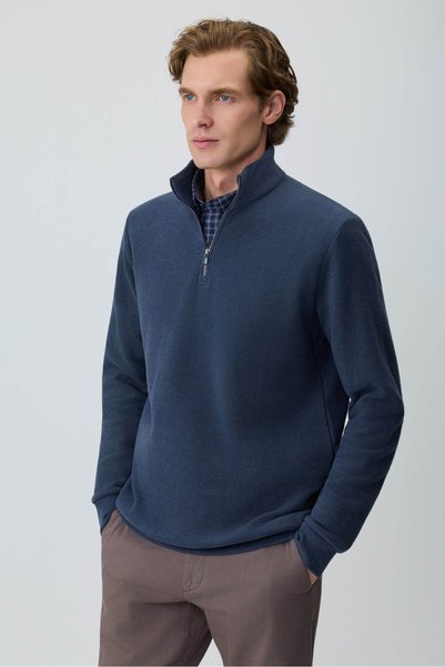 Morven Men's Navy Blue Zippered Bato Collar Dynamic Fit Sweatshirt