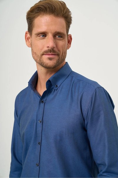 Morven Men's Navy Blue Oxford Slim Fit Button-Down Collar Shirt