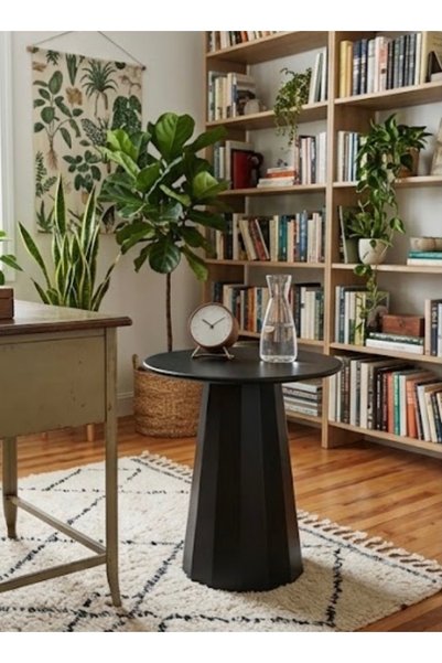 IN HOME STORE طاولة جانبية بتصميم عصري سطح مدور وقاعدة هندسية معدن أسود