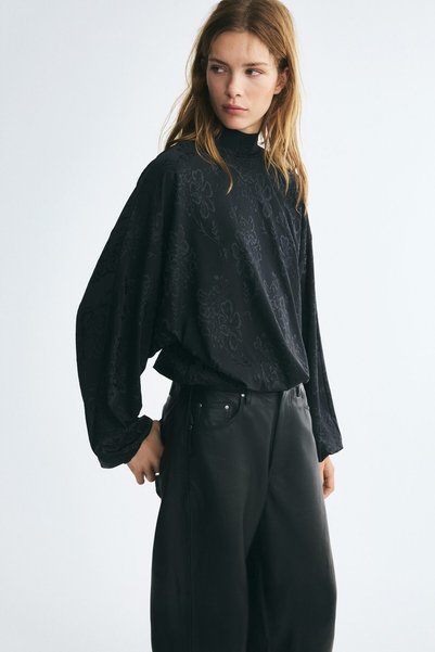 H&M Bağcık Detaylı ve Jakarlı Jarse Bluz