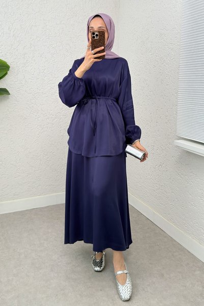 Salih Çelebi Costum cu fustă din satin 2283 - ALBASTRU ÎNCHIS