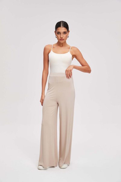 Livia Women's Wide-Leg Plain Trousers