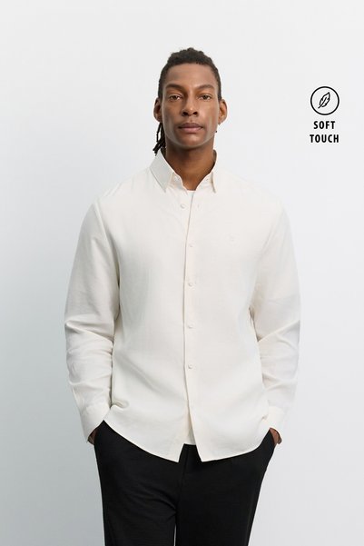 Avva Men's Ecru Bottom-Bottomed Collar Soft Touch Long Sleeve Comfort Fit Shi...