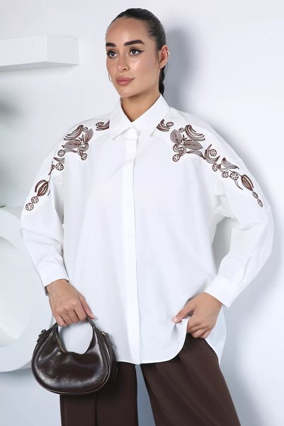 TOZLU Cămașă cu broderie pe umăr