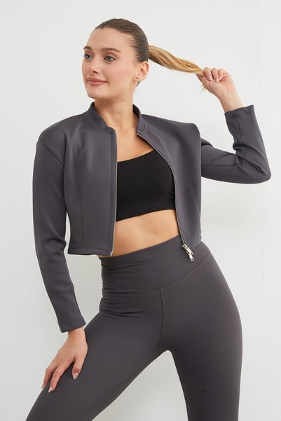 Fulla Moda Jachetă sport crop cu guler înalt și fermoar