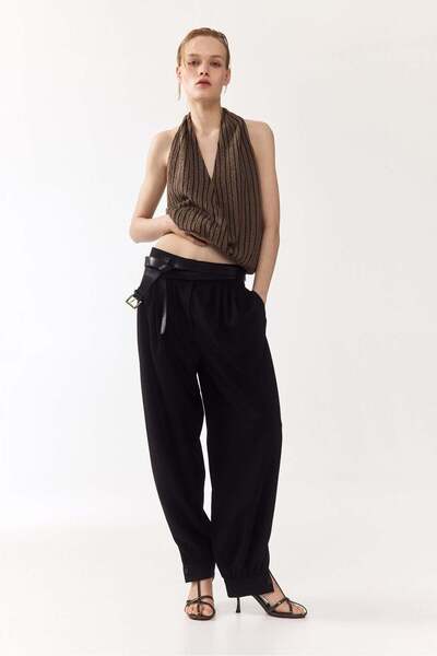 H&M Crinkled V-neck top