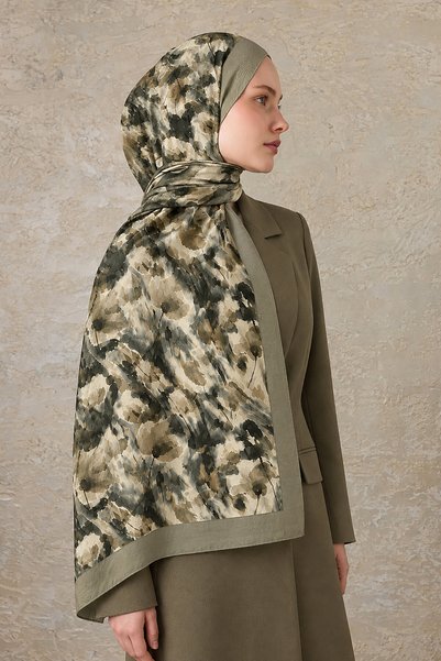 SilkTouch Green Poppy Pattern Shawl