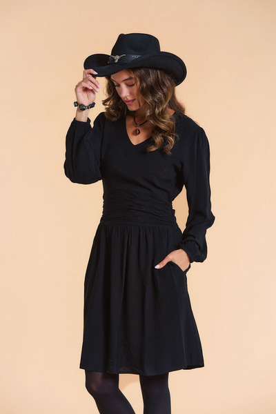 Los banditos V-Neck Draped Belt Detailed Winter Dress