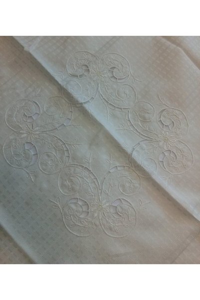 INNY Fata de masa brodata OR 85x85 crem cu flori ETK51271 LUX