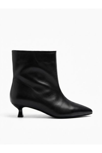 LOVE SHINE Viona XL Kesim 3 cm Kısa Topuklu Büyük Numara Kadın Bot 41–45 –