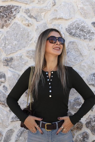 bytugcekaya Bluză cu nasturi, kaki închis