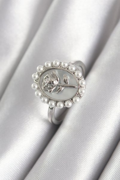 kumkumticaret Brass Silver Color Portrait Rose Model Pearl Detail Women's Ring
