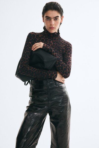 H&M Uzun Kollu ve Yarım Balıkçı Yakalı Üst