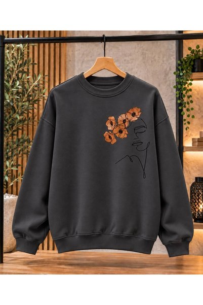 caddekombin Women's Minimal Drawing/Floral Detailed Oversize Sweatshirt - Cre...