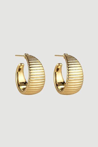 Gusto Embossed Earrings - Gold