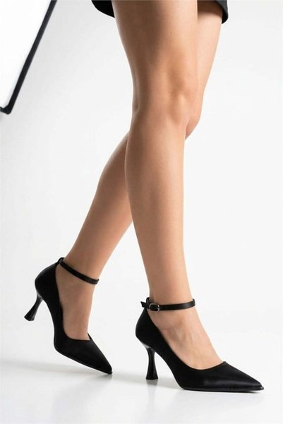 Les Passent Pantofi cu toc de 7 cm Stella din satin negru pentru femei