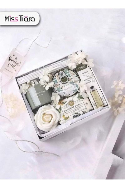Generic MissTiara Gift Basket for Women - Valentine's Day,Birthday Gift Box, ...