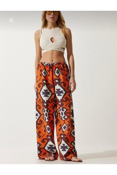 Geometrik Desenli Geniş Paça Pantolon