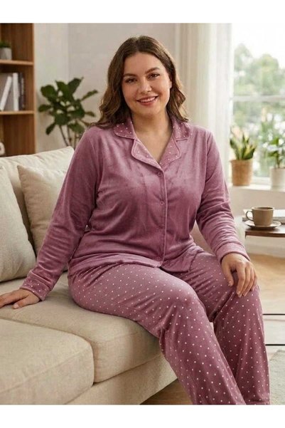 Asel Büyük Beden Boydan Düğmeli Likralı Yumuşak Tuşeli Kadife Kumaş Pijama Ta...