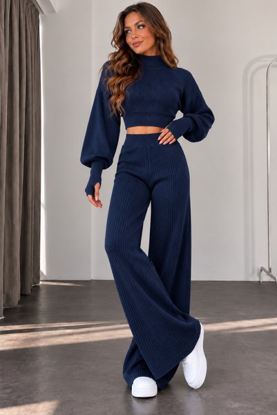 H&E LUXURY DESIGN Women's Finger-Loop Ribbed Knitwear Set – Turtleneck Crop S...