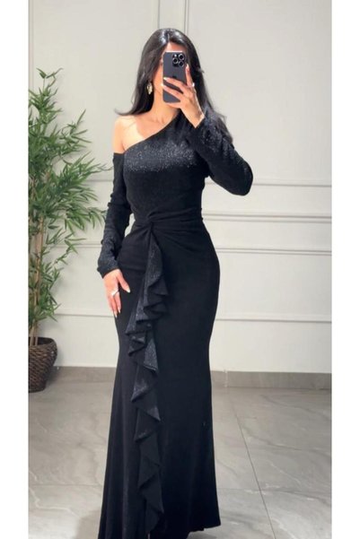 it's Mine فستان سهرة طويل بدلعه