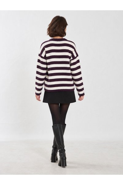KAZAK Oversize Soft Textured Crew Neck Striped