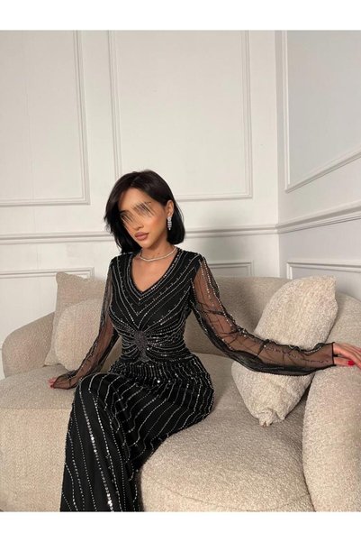 it's Mine فستان سهرة شك ميد