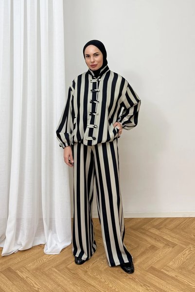 Melike Tatar Striped Suit 32-2006