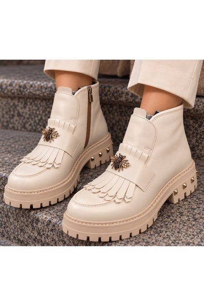 Moldo Shoes Бежови ботуши Ely, изработени от естествена кожа, лимитирана серия.