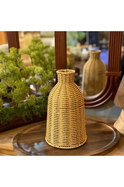 SPR Small wicker vase فازة خوص صغيرة