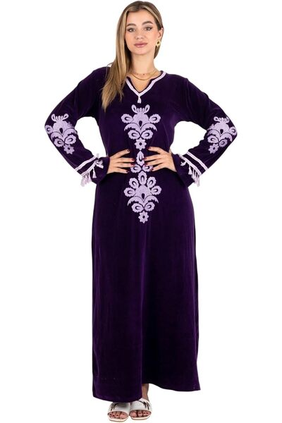 Generic Women’s Velvet Winter Abaya | عباية شتوية مخمل قطيفة مطرزة – Elegant ...