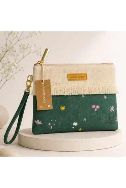 Oasis Canvas Handbag with Floral Patterns حقيبة يد قماشية ونقوش زهرية