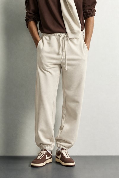 king brich Elastic Cuffed Baggy Fit 3 Thread Sweatpants