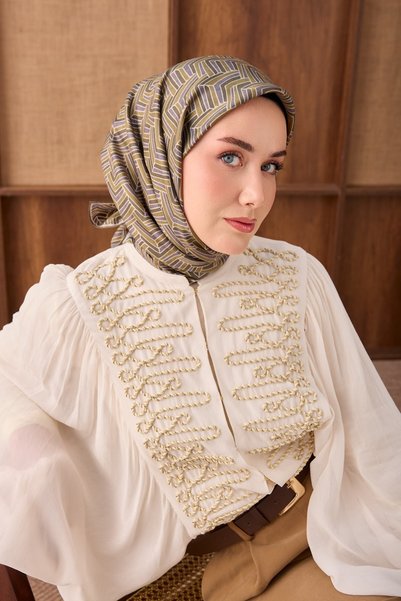 Silk Home وشاح حريري من التويل بنمط هندسي باللون الأخضر