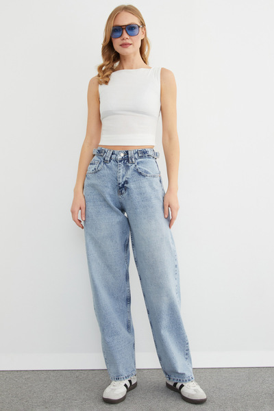 Fulla Moda Baggy Jeans with Belted Waist and Zipper