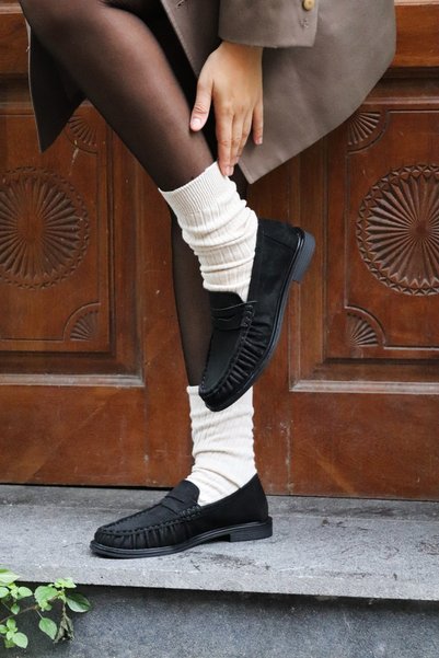Trendlov OLVENİA Siyah Süet Kadın Loafer - Büzgülü Penny Moccasin